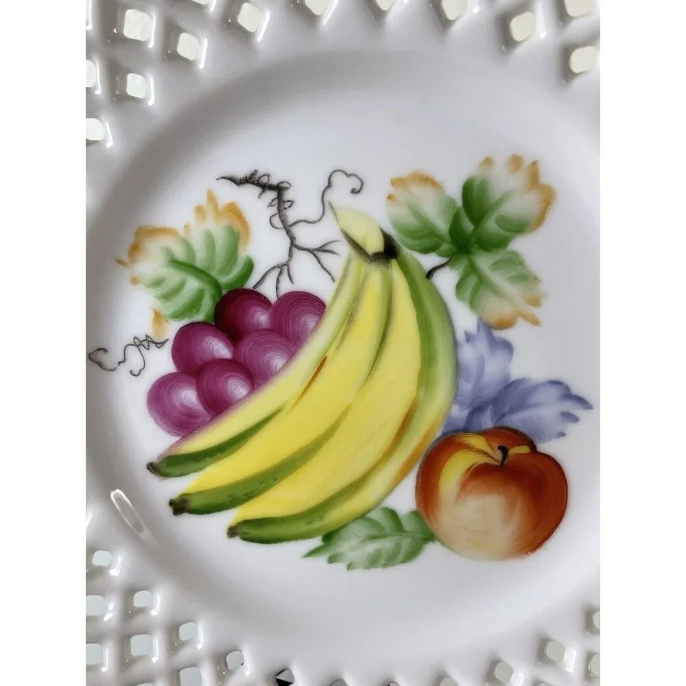 Kelvin Exclusives Lattice Edge Plate, Fruit Banana, Made In Japan, Home Decor
